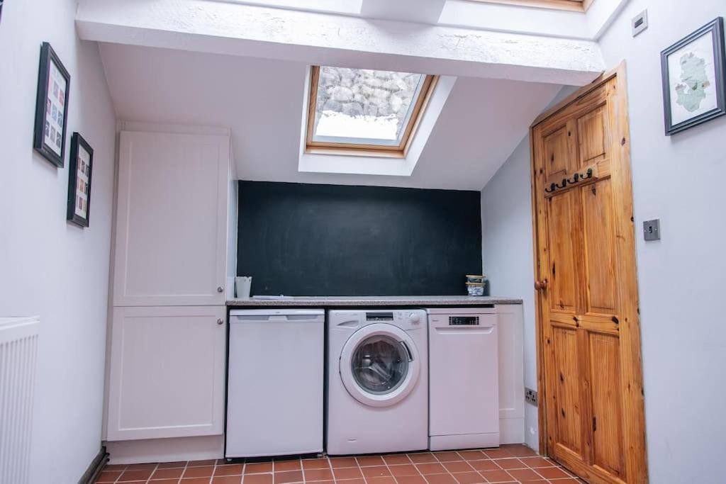 Ava Lily Cottage, Holiday home