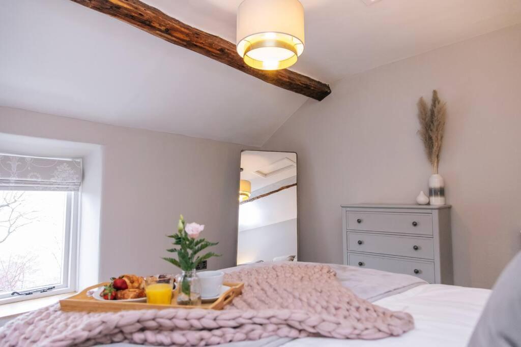 Ava Lily Cottage, * Tideswell