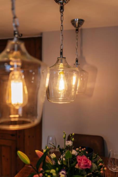 Ava Lily Cottage, * Tideswell